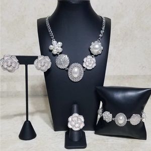 Cultivated charm pearl jewelry set